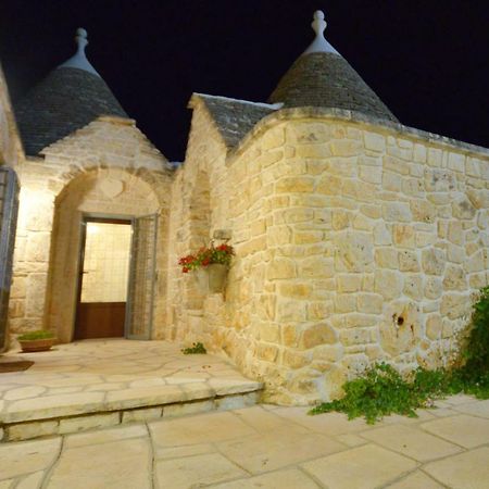 アルベロベッロTrulli Monsalisアパートメント エクステリア 写真